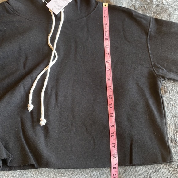 Wild Fable Black Cropped Hooded Sweatshirt - Picture 9 of 11